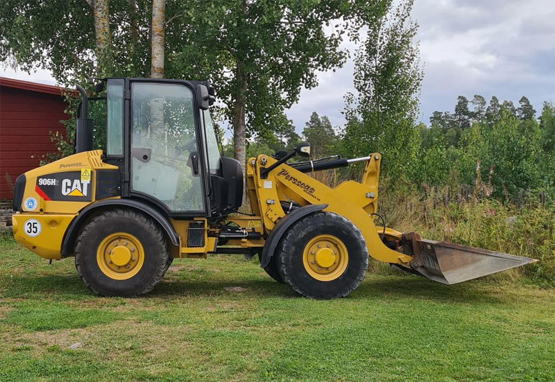Gul hjullastare Caterpillar, CAT 906 H2 stulen i Bispgården mellan Östersund och Sundsvall