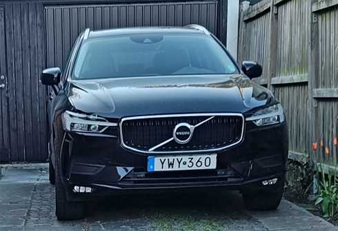 Svart Volvo XC60 D4 AWD stulen i Lund