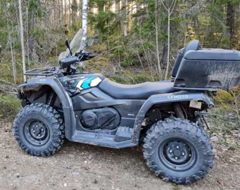 Grå fyrhjuling CF Moto CForce 450 L stulen i Alfta väster om Bollnäs