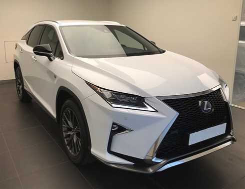 Vit Lexus RX 450h AWD F-Sport stulen i Sundbyberg utanför Stockholm