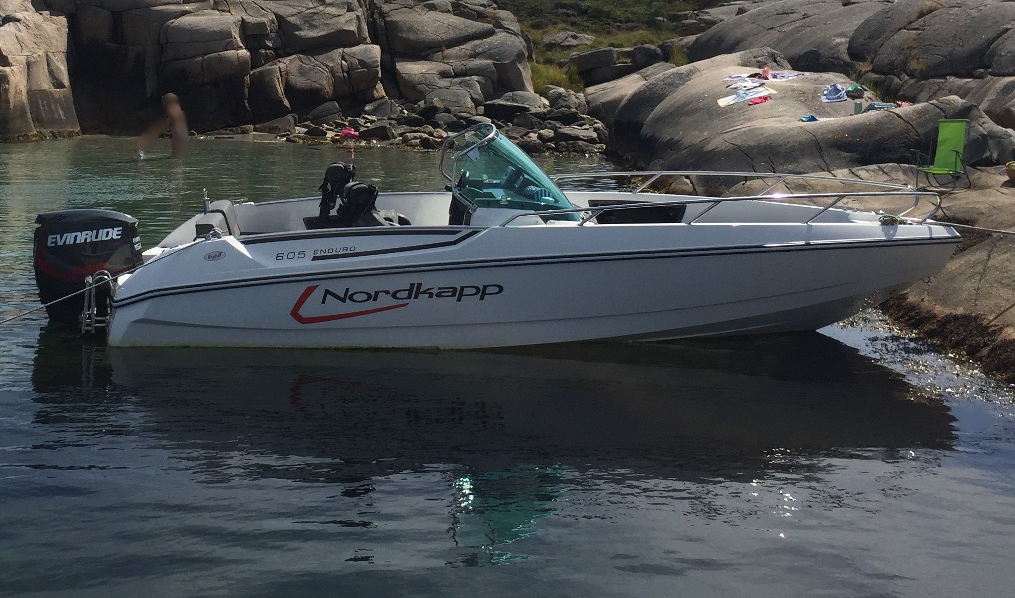 Nordkapp Enduro 605 med 150 Hk Evinrude stulen på Smögen, norr om Göteborg