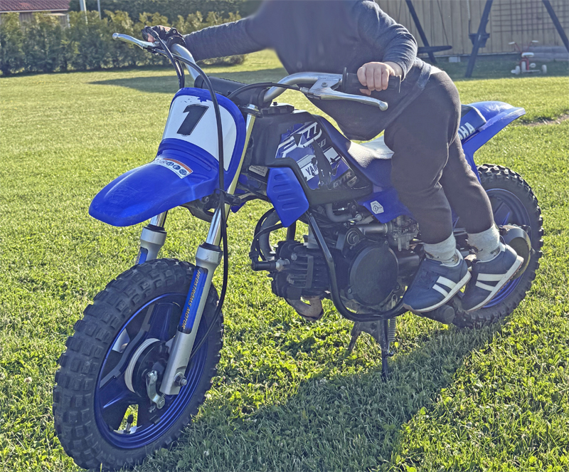 Husqvarna TE 150I, KTM SX 65 och Yamaha PV 50 stulna i Österstad utanför Motala