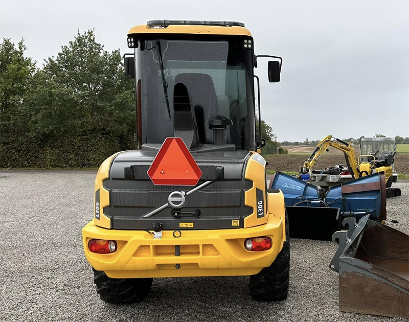 Gul hjullastare Volvo L30G stulen i Limhamn, Malmö