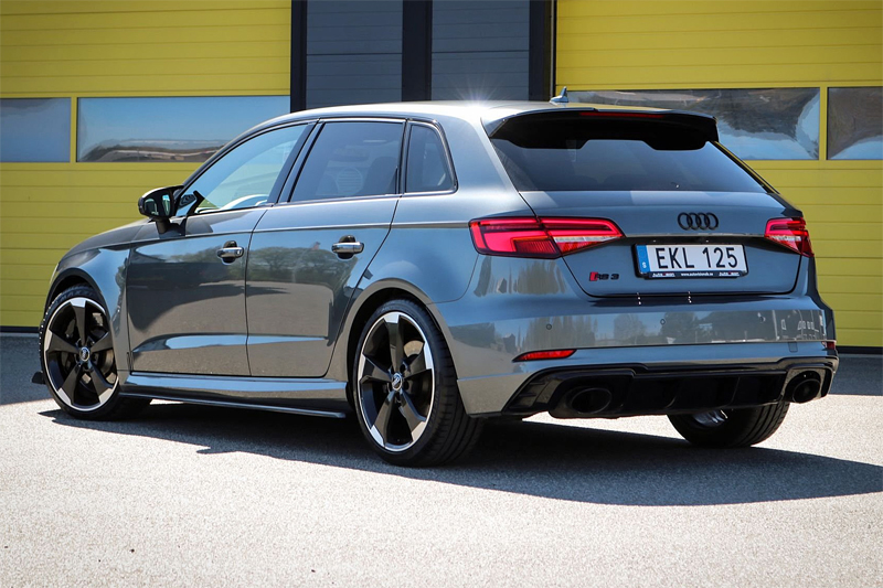 Grå metallic Audi RS3 Sportback Quattro stulen i Osby