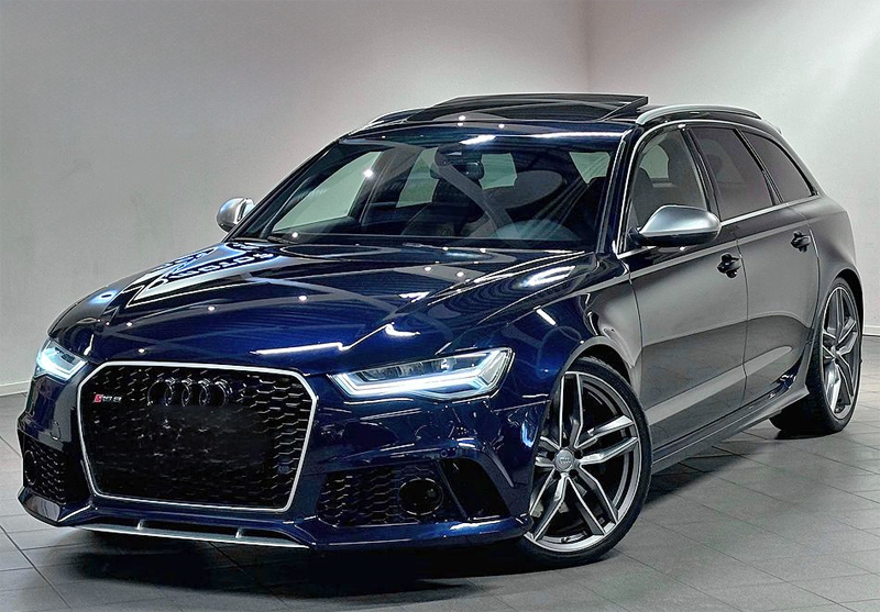 Blå metallic Audi RS6 Avant Quattro stulen på Södermalm i Stockholm