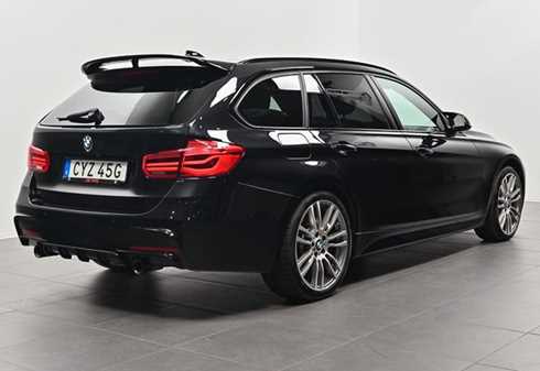 Svart BMW 340i Xdrive Touring stulen i Saltsjö Boo utanför Stockholm