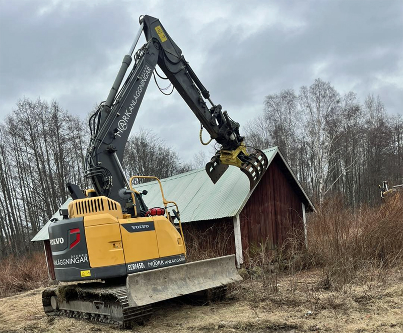 Bandburen grävmaskin Volvo ECR 145DL stulen i Örebro