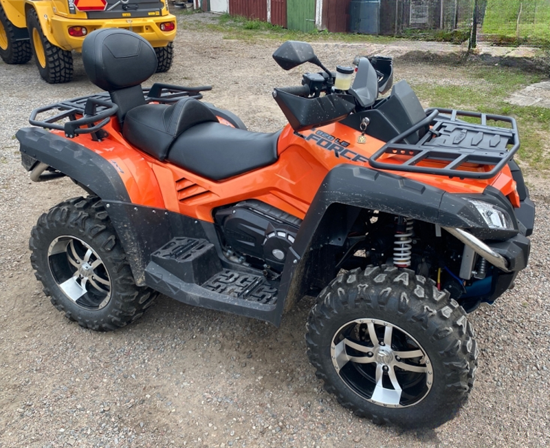 Fyrhjuling CFMoto CForce 820 LE stulen i Gottröra utanför Norrtälje