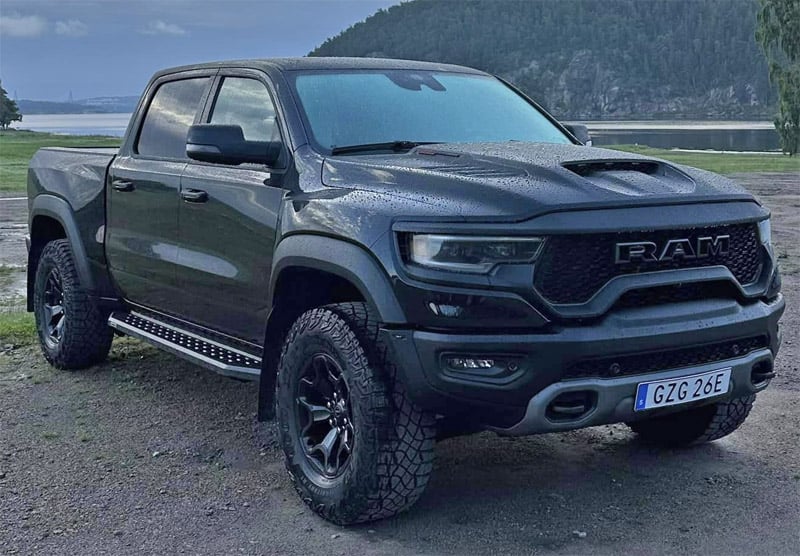 Svart RAM 1500 TRX Crew Cab stulen i Lidköping