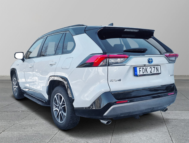 Vit med svart tak Toyota RAV4 Hybrid AWD "Style" stulen i Lidköping