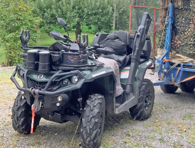Grön fyrhjuling Can Am Outlander MAX XU + 570 stulen i Östervåla