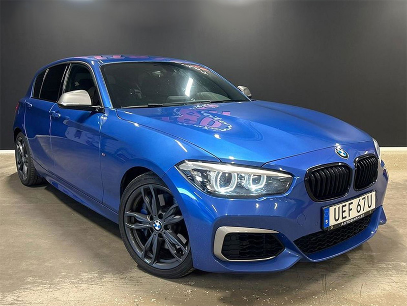 Blå BMW M140I Xdrive stulen i Saltsjöbaden utanför Stockholm
