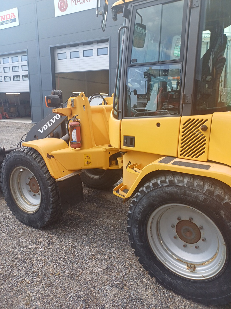 Gul hjullastare Volvo L35B stulen i Krylbo