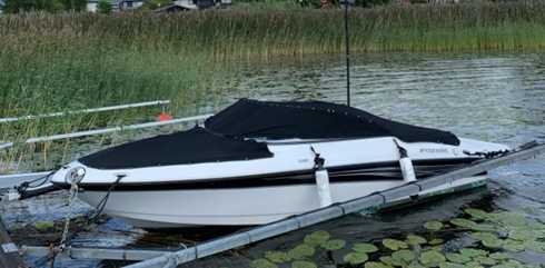 Four Winns 180 Horizon BR stulen i Sigtuna