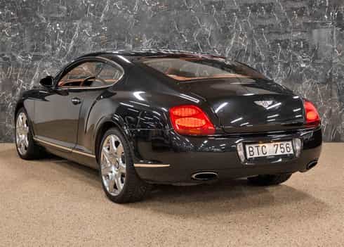 Svart Bentley Continental GT stulen söder om Skövde