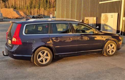 Blå Volvo V70 D3 Ocean Race stulen i Timrå norr om Sundsvall