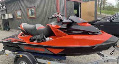 SEA DOO RXT-X 300 RS stulen på trailer Vendelsö, Stockholm.