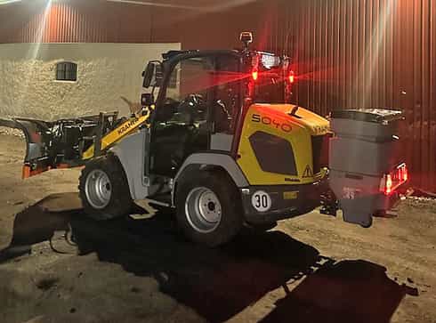 Gul kompaktlastare Kramer 5040 stulen i Skanör