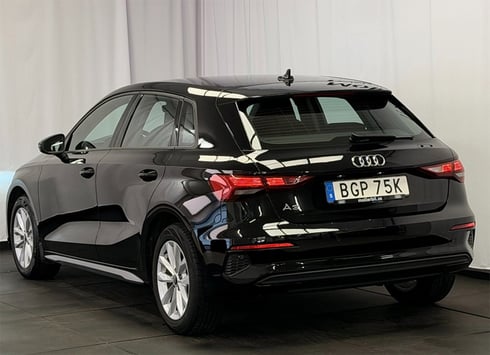 Svart Audi A3 Sportback stulen i Nordstan, Göteborg